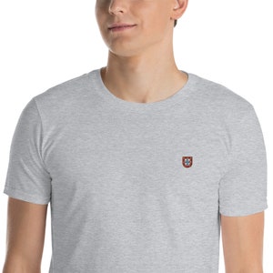 Escudo Portugues | Embroidered Short-Sleeve Unisex T-Shirt