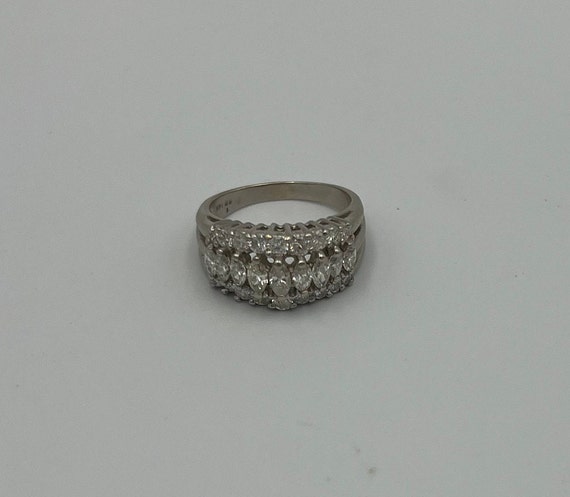 14K White gold diamond cocktail ring - image 5