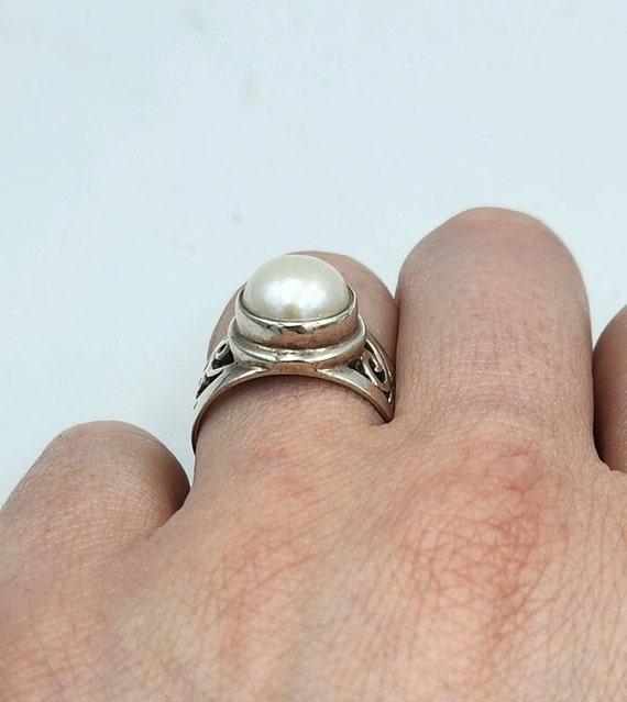 Sterling Silver Pearl Ring, Size 7 - image 3