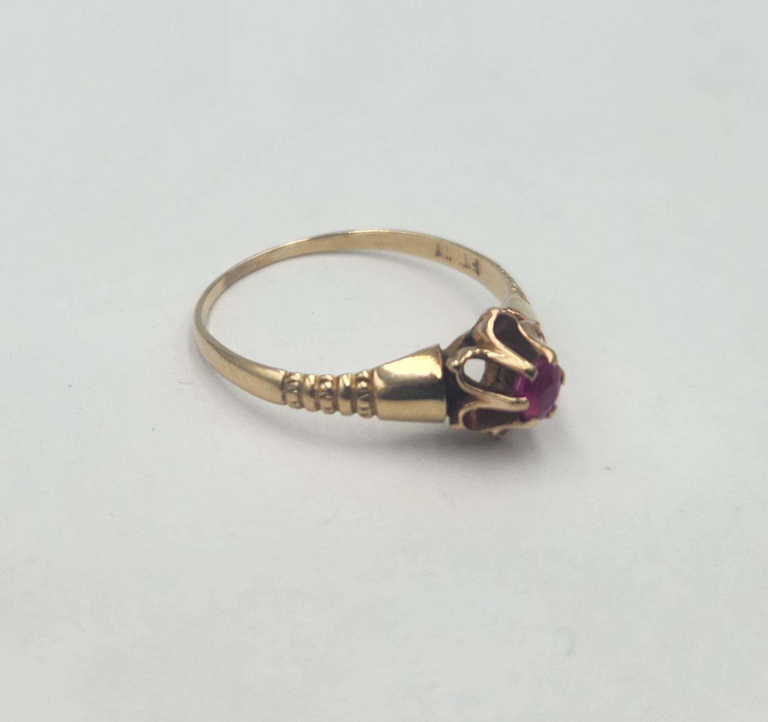 Vintage 14k Yellow Gold Ruby Ring, Size 7 - Etsy