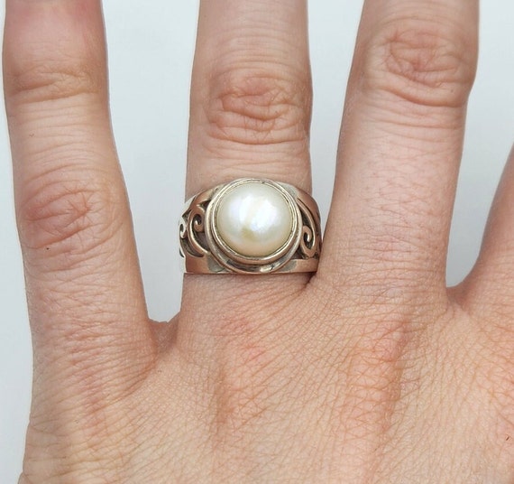 Sterling Silver Pearl Ring, Size 7 - image 2