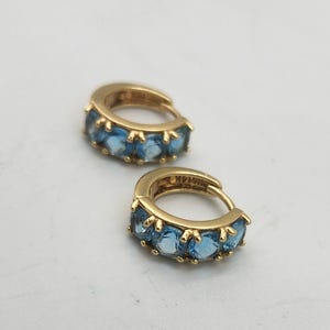 14k Yellow Gold Blue Topaz Huggie Hoops, 1/2&quot;