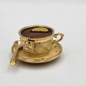 Genuine Vintage Estee Lauder Limited Edition Teacup Compact