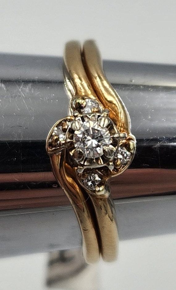 14k Yellow Gold Diamond Engagement Ring with Solde