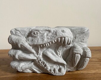 Jurassic park concrete velociraptor dinosaur / home  / gift / garden decoration.