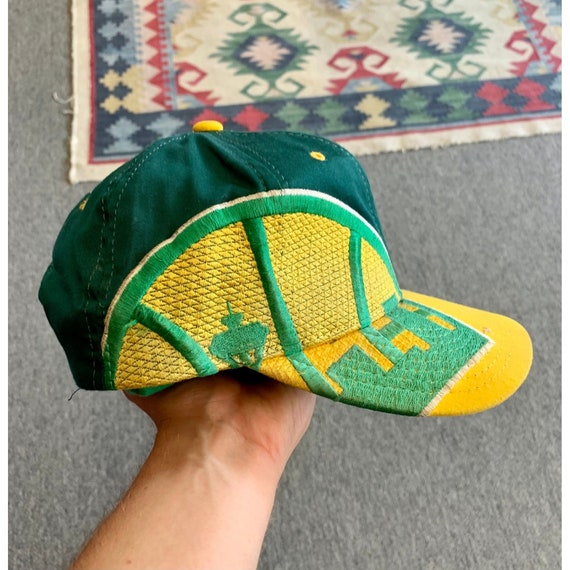 Vintage 90’s Starter x Sonics Hat Gem