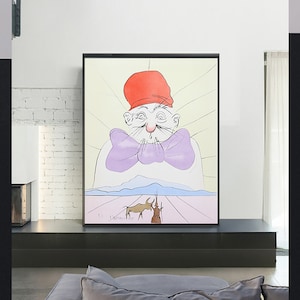 Puede incluir: Una ilustración enmarcada de una figura grande y de dibujos animados con un sombrero rojo y una pajarita morada. La figura mira hacia abajo a una escena más pequeña de un toro y una figura con una lanza en un paisaje desértico.