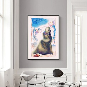 Puede incluir: Una pintura de una mujer con un vestido largo verde con dos ángeles volando sobre ella. La mujer está de pie en una colina con un libro a sus pies. El cielo es azul y hay nubes en el fondo.