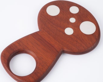 Specchio in legno di arte dei funghi