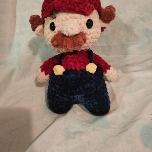 Crochet plumber