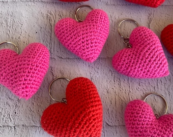 Gehäkelte Herz Amigurumi Schlüsselanhänger, Kawaii Liebe Taschenanhänger Accessoire