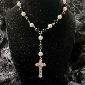 Black and Pearl Crucifix Choker