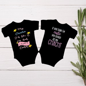 Si crees que soy linda, deberías ver mi mono Chachi / Mi Chachu es como mi papá pero más genial / Mono de bebé Desi / Regalo hecho a mano /