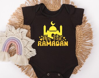 Min första Ramadan-body - Islamisk högtidsgåva - Ramadanpresent - Ramadanmilstolpe - Ramadanpresent till muslimsk familj och vänner