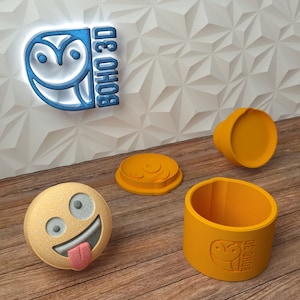 Tongue Emoji Bath Bomb Mold