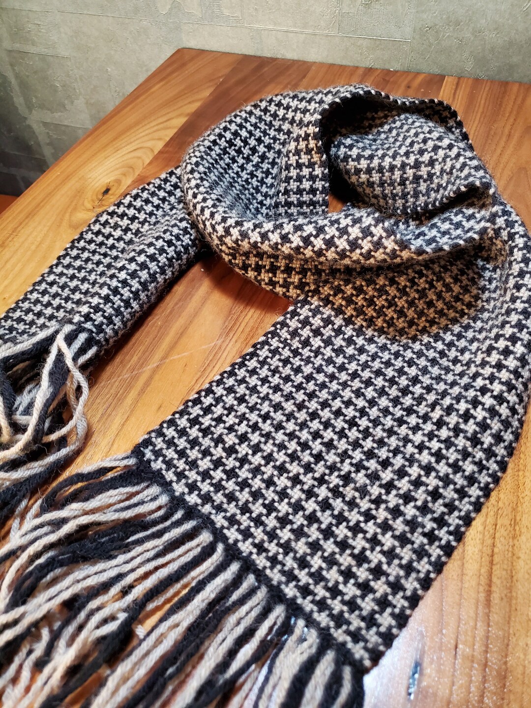 小物 BOTT HOUNDSTOOTH HOODED SCARF 完売品！BOTT24aw HOUNDSTOOTH HOODED SCARF - メルカリ