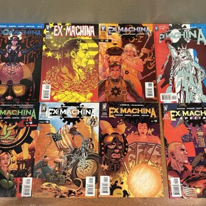 Lote de 8 cómics de Ex Machina (serie mixta): #11, 15, 18, 19, 26, 35, 38 (Especial).