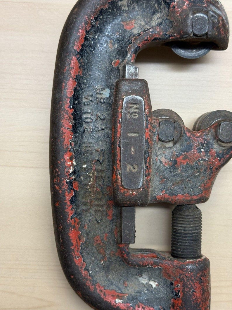 Vintage RIDGID Heavy Duty Pipe Cutter No. 1-2, Made in USA image 4