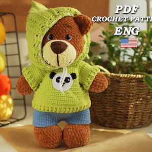 Modello di orso all'uncinetto. Amigurumi Orso di peluche Crochet pattern PDF in Eng modello di animali amigurumi. Orso all'uncinetto in abiti orsacchiotto all'uncinetto