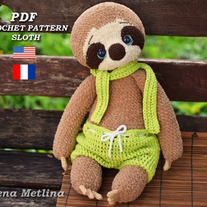 Crochet Sloth pattern, Amigurumi sloth pattern PDF in Eng/Fr, Crochet plush sloth toy, Sloth amigurumi in shorts and scarf, crochet jungle