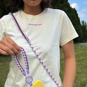 Oferta: Juego de correa cruzada para teléfono y correa de mano, estilo artesanal con mezcla de colores.