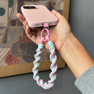 Handgefertigtes Telefon Lanyard mit Universal Pad, BOGO Angebot JETZT, für begrenzte Zeit Rosa