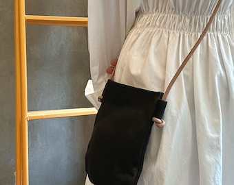 Bolso bandolera de cuero hecho a mano: minimalista, con compartimento para teléfono y llaves, bolso de hombro pequeño para uso diario.