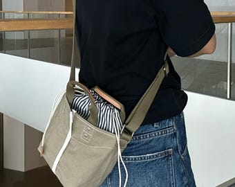 Bolso bandolera de lona hecho a mano