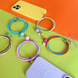 Correas para teléfono con letras personalizadas, 3 anillos de silicona para la muñeca, adaptables a todos los modelos de teléfono
