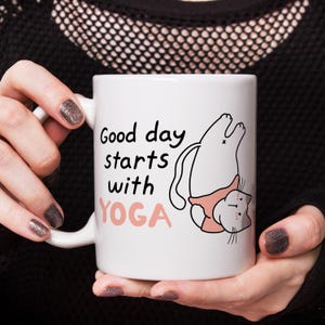 Tazza in ceramica con gatto divertente, tazza da caffè con gatto yoga, tazza con gatto kawaii carino, regalo di meditazione consapevole, tazza da tè per amanti dei gatti