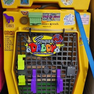 Locking-Ruffland Kennel Door-New Color (New Style Fan)RYOBI Fan Mount(2)- Whisper Series 7-1/2 in. Fan PEGT Pet Safe