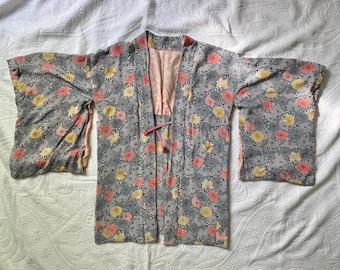 Vintage Haori Coat Handmade Floral Ornament Coat Vintage Kimono Silk Haori Autumn Chrysanthemum Haori Jacket Japan Traditional Vintage