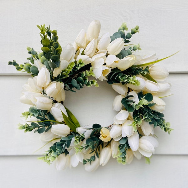 Mini Ivory Tulip Wreath, Home Accent or Wall Decor, Small Tulip and Eucalyptus Wreath, Neutral Table Decor, Spring Flower Candle Wreath,