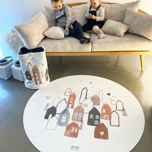 Natural rubber baby mat Scandi Town Circle