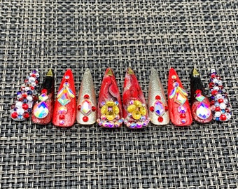 Uñas postizas rojas con purpurina estilo galaxia / Uñas coffin hechas a mano-C39