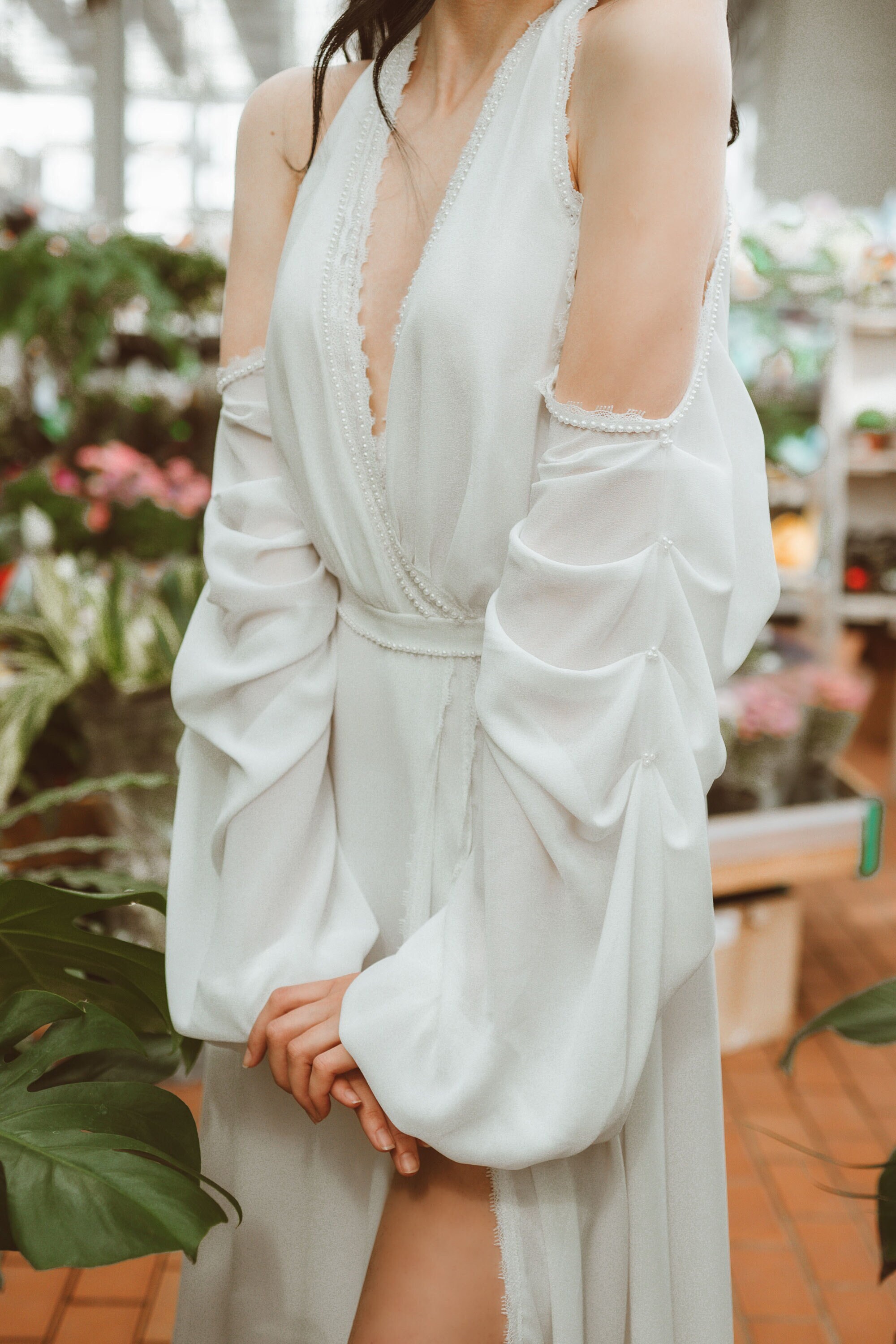 Beach wedding dress. Light beach dress. Outdoor wedding dress. Sexy wedding dress.