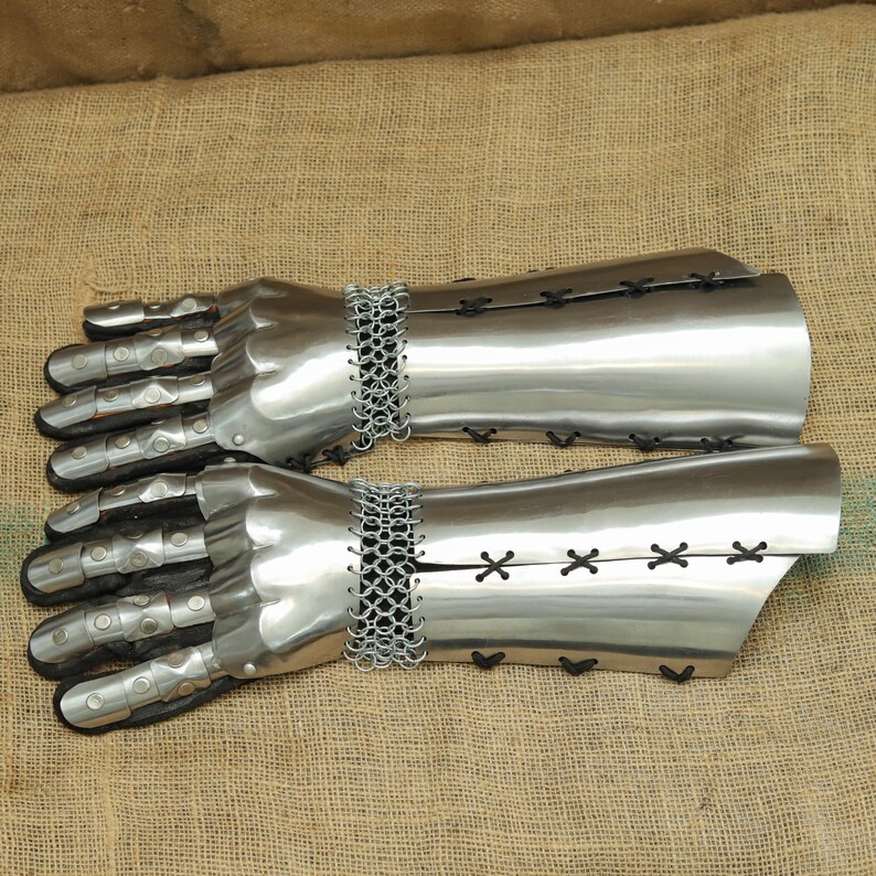 Medieval Knight Steel Gauntlets – Hand Armor Gloves for LARP, Cosplay ...