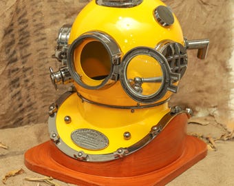 Antique-Style Scuba Diving Helmet: Full Size Nautical Decor Replica
