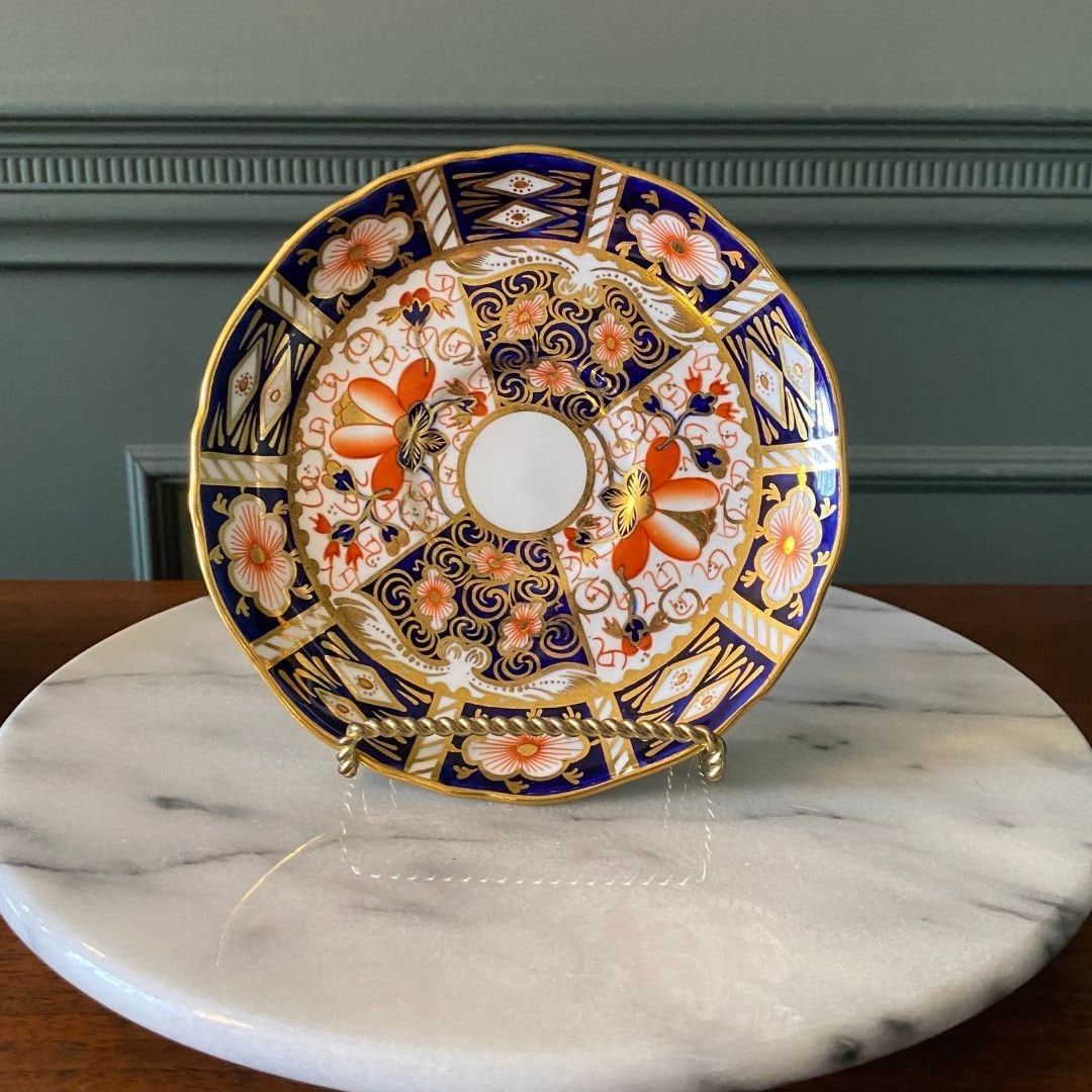 低価格の Traditional Derby Crown Royal Imari Ruffled Pattern 2451 絵画