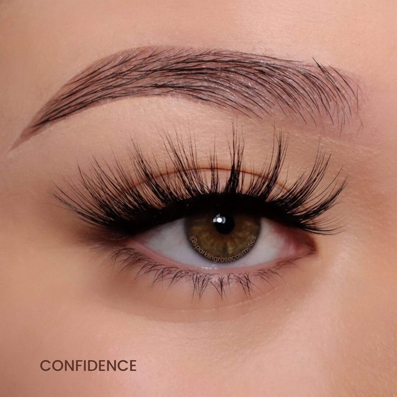 False lashes sale