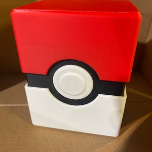 Caixa de cartas inspirada em Pokémon