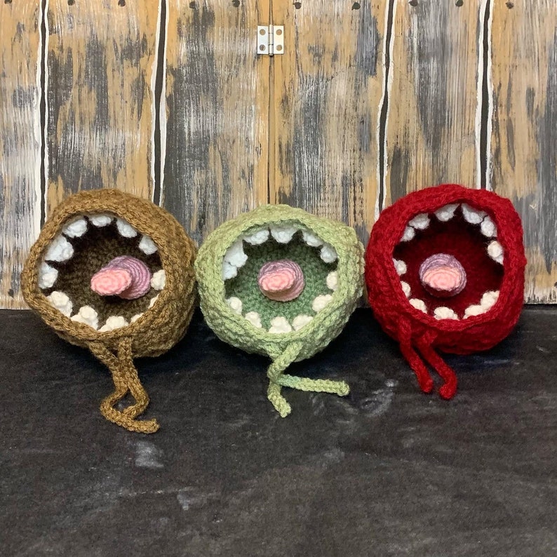 Mimic Dice Bag Crochet Pattern image 1