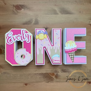 Letras 3D personalizadas | Sweet One, Two Sweet Letras 3D personalizadas, Donut Grow Up, Doces, Donuts, Granulados, Sorvete Decoração de aniversário personalizada