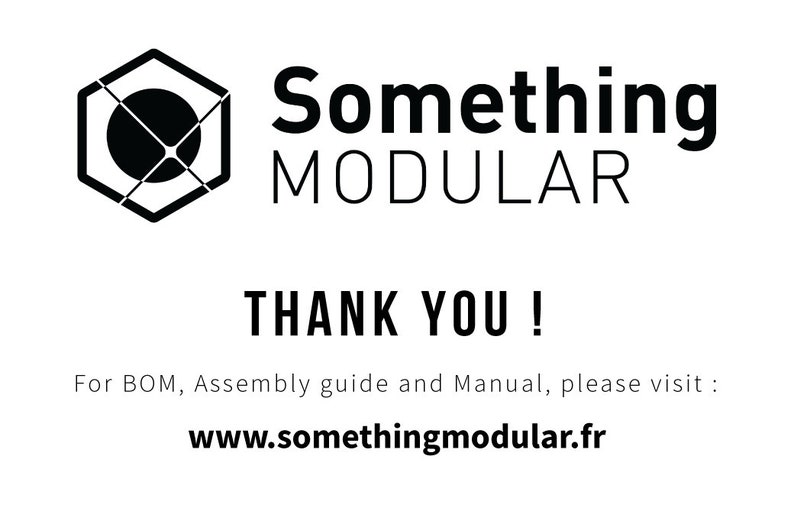 Pu&ograve; includere: Logo in bianco e nero per Something Modular, un'azienda che produce mobili modulari. Il logo presenta un esagono con un cerchio al suo interno. Il testo "Something Modular" &egrave; scritto sotto il logo. Il testo "Thank You!" &egrave; scritto sotto il logo. Il testo "For BOM, Assembly guide and Manual, please visit: www.somethingmodular.fr" &egrave; scritto sotto il testo "Thank You!"