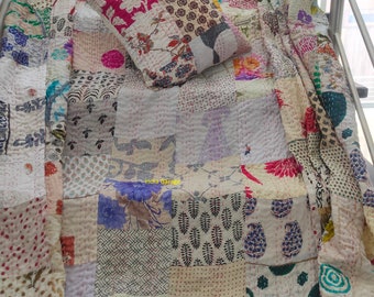 Handmade Silk Patchwork Kantha Quilt: Bohemian Bedspread