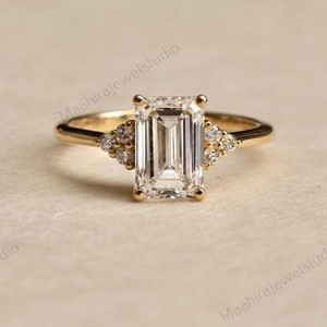 Anillo de compromiso solitario de 2,50 quilates con diamantes cultivados en laboratorio y talla esmeralda certificada, oro macizo de 14 quilates con certificación IGI.