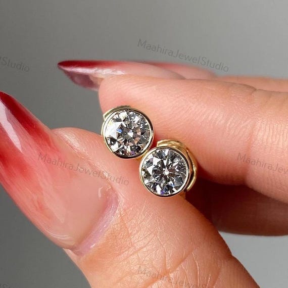 Orecchini a bottone con diamanti rotondi coltivati in laboratorio: solitario in oro bianco 14 carati, 0,60-4,00 ct - Italia