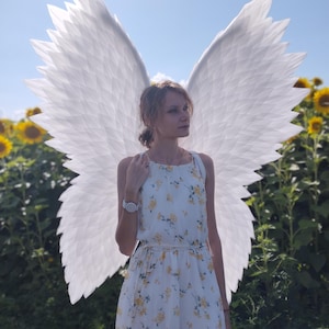 Handmade White Angel Wings - Lightweight, Realistic Costume Wings for Cosplay, Photoshoots, Events - Perfect for Halloween, Fantasy Costumes