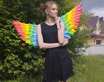 Handgemaakte regenboogvleugels | Grote Cosplay Engelen Vleugels | Handgemaakte kleurrijke gevederde kostuumvleugels voor festivals en fotoshoots