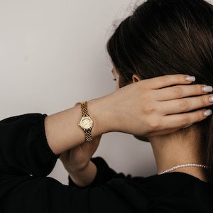 Women small watch. Simple Watch. Minimalist watch zdjęcie 4